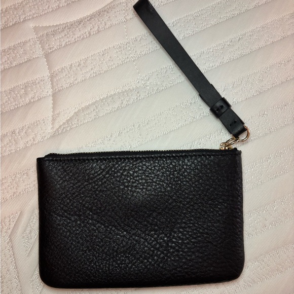 ❤️🎁 Kate Spade NY Black Pebbled Leather Wristlet ❤️🎁 - Picture 2 of 7